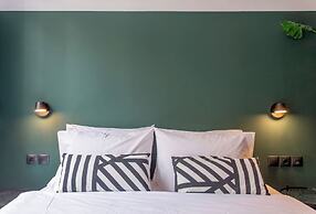 2 Bedroom Center in Thessaloniki!