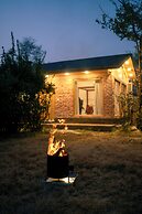 Nigeen Vista Lakeside Chalet