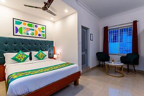 Treebo Regalia Comforts