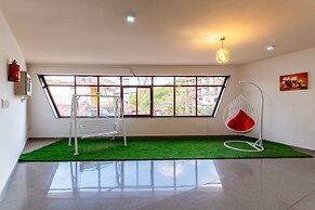 Treebo Regalia Comforts