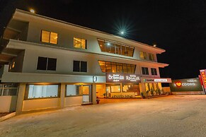 Treebo Regalia Comforts