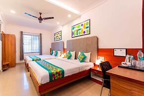 Treebo Regalia Comforts