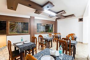 Treebo Regalia Comforts