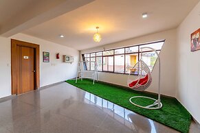 Treebo Regalia Comforts