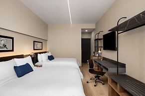 Tryp By Wyndham Ciudad Guzman Uttsa