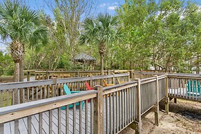 Renovated Condo 2mi  from Disney Lake