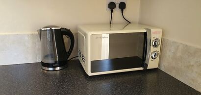 Spacious House in Stoke