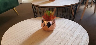 Spacious House in Stoke