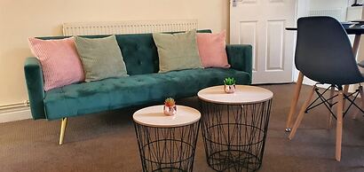 Spacious House in Stoke