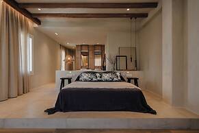 Tesoro Elegant escapes-suites