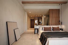 Tesoro Elegant escapes-suites