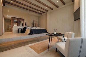 Tesoro Elegant escapes-suites