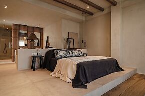 Tesoro Elegant escapes-suites