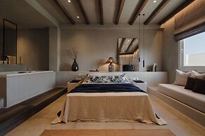 Tesoro Elegant escapes-suites