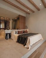 Tesoro Elegant escapes-suites