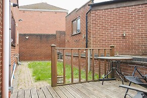 Room in Guest Room - Big Size Double Room in Coventry