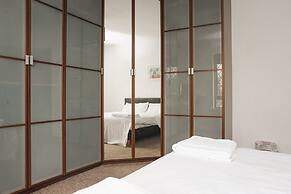 Room in Guest Room - Big Size Double Room in Coventry