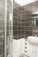 Room in Guest Room - Big Double Room in Coventry