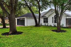 High End Home w Pool Hot Tub Gameroom