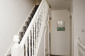 Room in Guest Room - Bright Room in Coventry