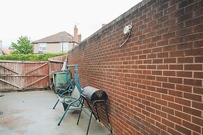 Room in Guest Room - Bright Room in Coventry