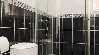 Room in Guest Room - Spacious Beautiful Room in Coventry