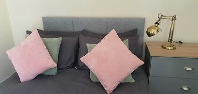 Room in Guest Room - Comfortable Room in Coventry