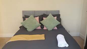 Room in Guest Room - Big Comfortable Room in Coventry