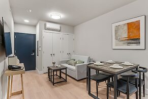4211 Suites