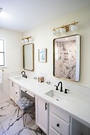 Hot Tub Retreat by Wine Country