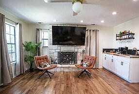 Hot Tub Retreat by Wine Country