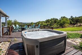 Hot Tub Retreat by Wine Country