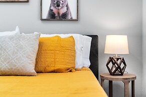 The Noble House Near Magnolia with Pool