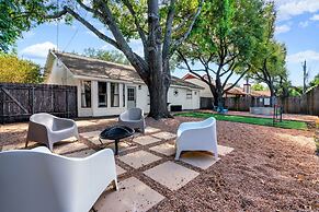 Charming & Bright W Lounging Pool