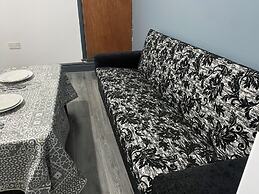 Room in Guest Room - Lovely big Room in Coventry