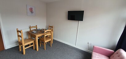 Room in Guest Room - Bright Single Room in Stoke
