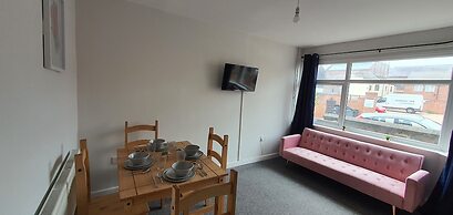 Room in Guest Room - Big Double Room in Stoke City