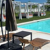 cclim resort with pool party