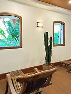 cclim resort with pool party