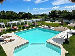 cclim resort with pool party