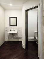 cclim resort with pool party