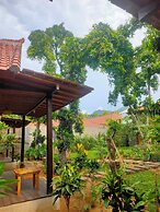 Vanaya Lodge