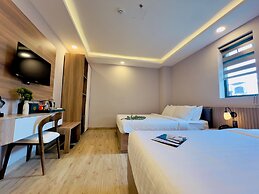 Nature Hotel - Win Happy