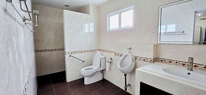 Tiny Island Lake Lodge