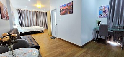 Tiny Island Lake Lodge