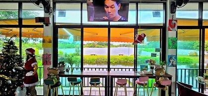 Tiny Island Lake Lodge