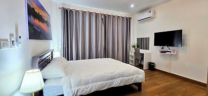 Tiny Island Lake Lodge