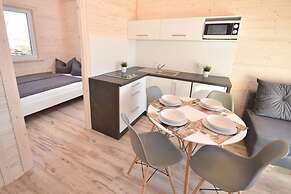 Comfortable Holiday Cottages, Pool Whirlpool Dabki