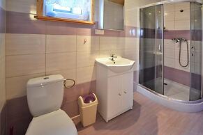 Holiday Homes, Fireplace and Terrace, Jaroslawiec