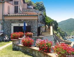 Apartment in Rio Nell Elba With Garden